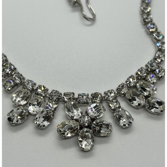 Vintage Austrian Crystal Clear Rhinestone Necklace Flowers Made In Austria - Picture 3 of 8